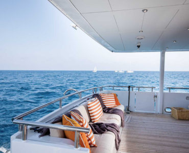 Alquiler super yacht eventos en Barcelona para 50 personas