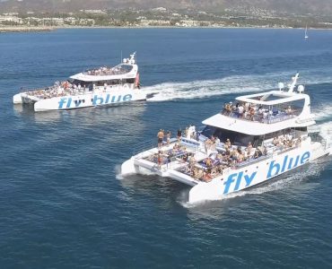 https://www.barcosyeventos.com/wp-content/uploads/2022/07/Catamaranes-a-Motor-FLY-BLUE-120-pax-Marbella.pdf